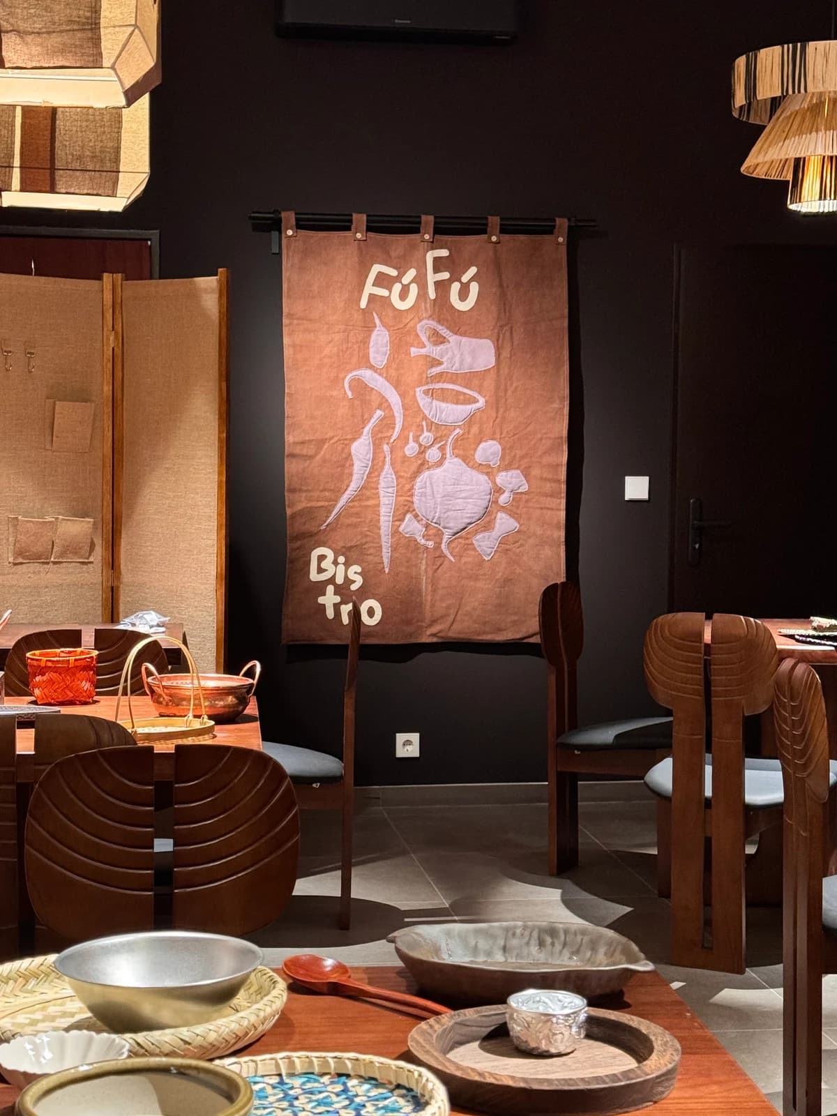 fúfú bistro