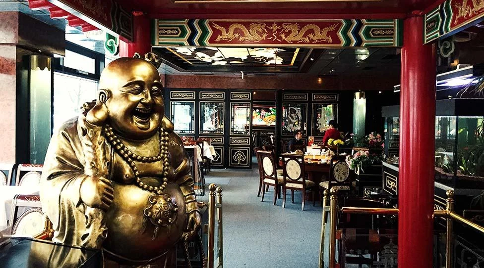 China City 中国城大酒楼: Restaurant entrance and dining room