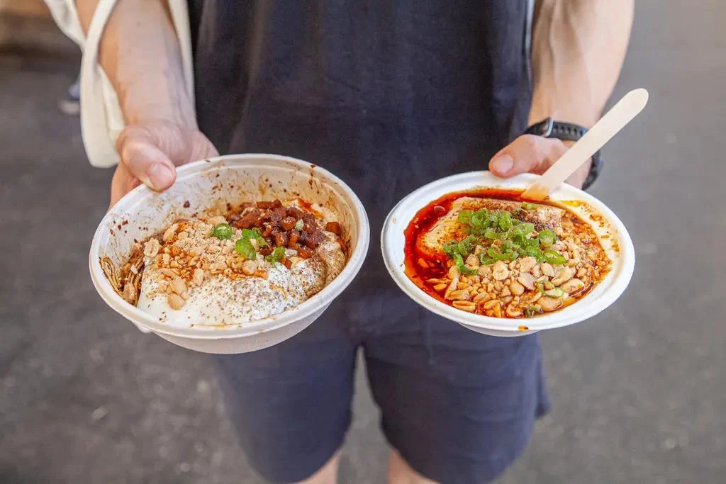 Tantan Douhua 摊摊豆花: Two bowls of tofu and noodles