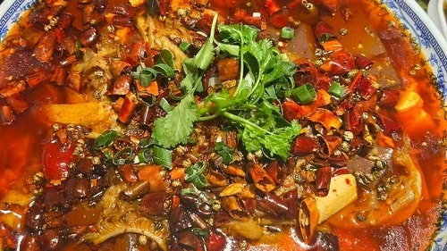 Fisch in rotem Chiliöl bei Chengdu