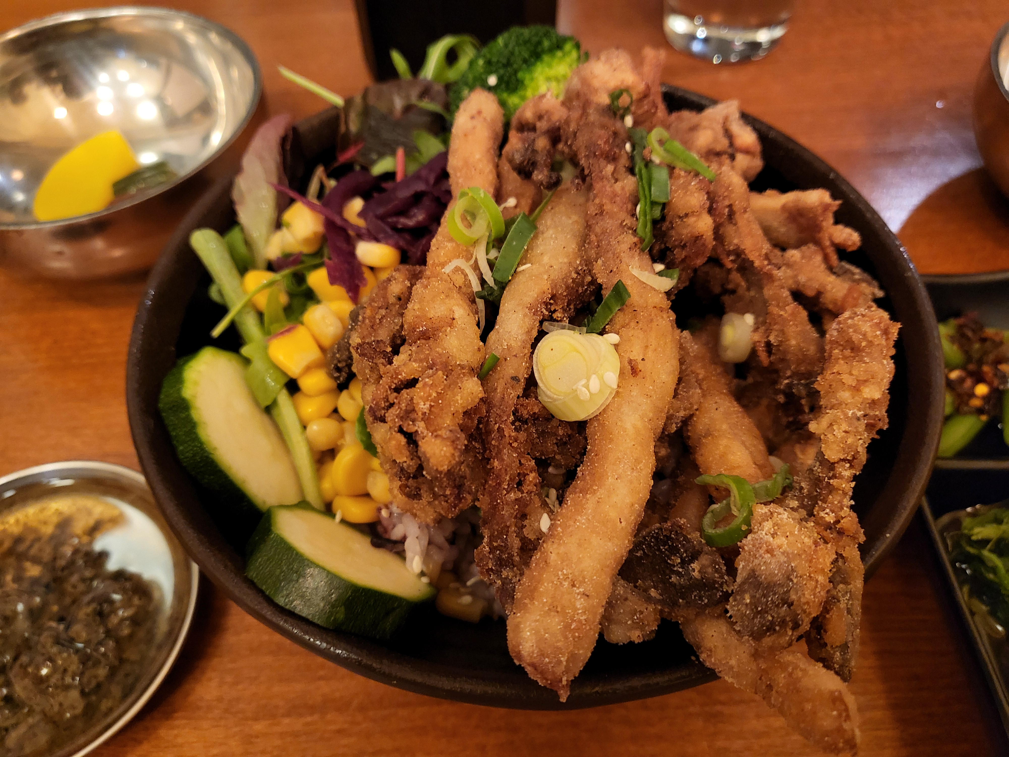 Taiwanisches Bento mit Reis und Gemüse